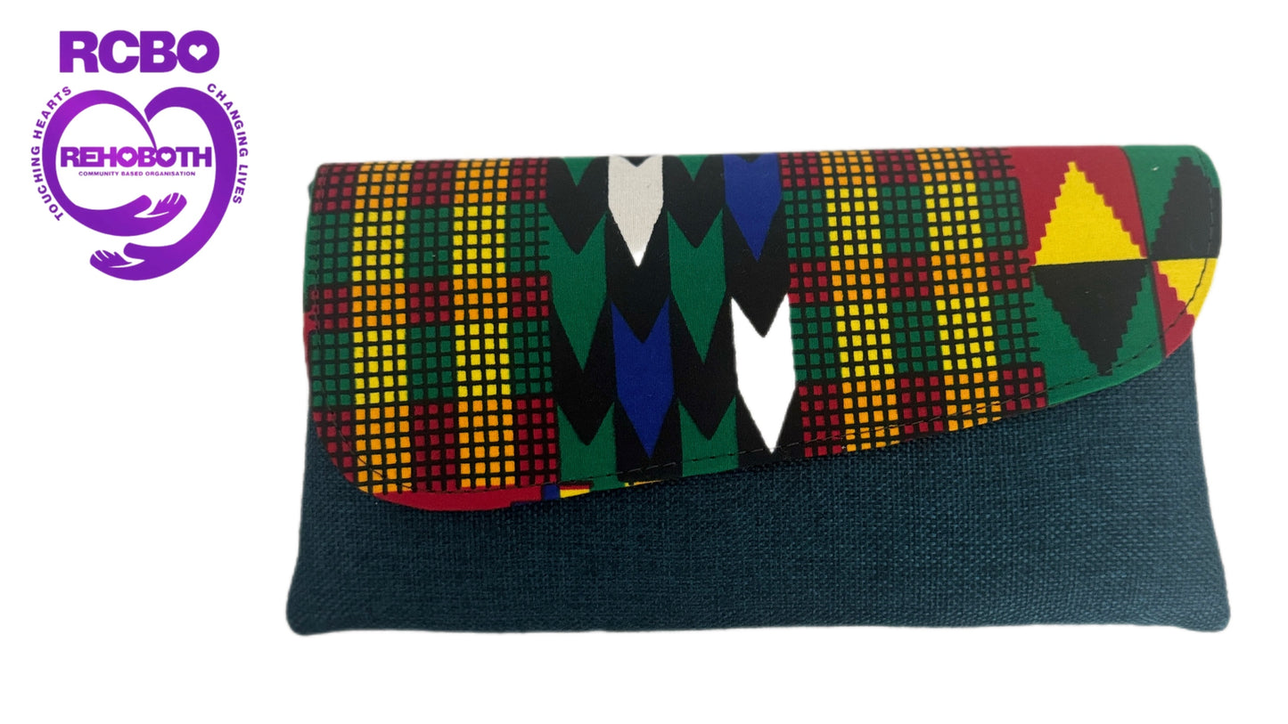 Handwoven Kenyan Clutch Bag